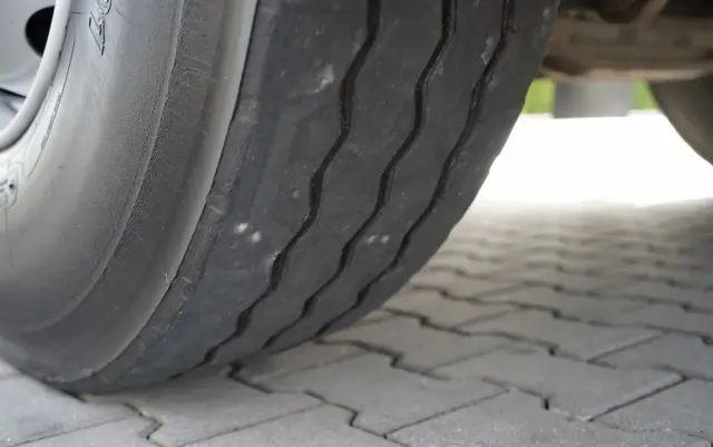 MERCEDES-BENZ / AXOR 2633 / 6X4 / SKRZYNIOWY - 6,55 M / MOCNA PODŁOGA / HDS FASSI F155 / wysów: 10 M / MAX UDŹWIG 6 000 KG / MANUAL  / STEROWANIE RADIOWE / 