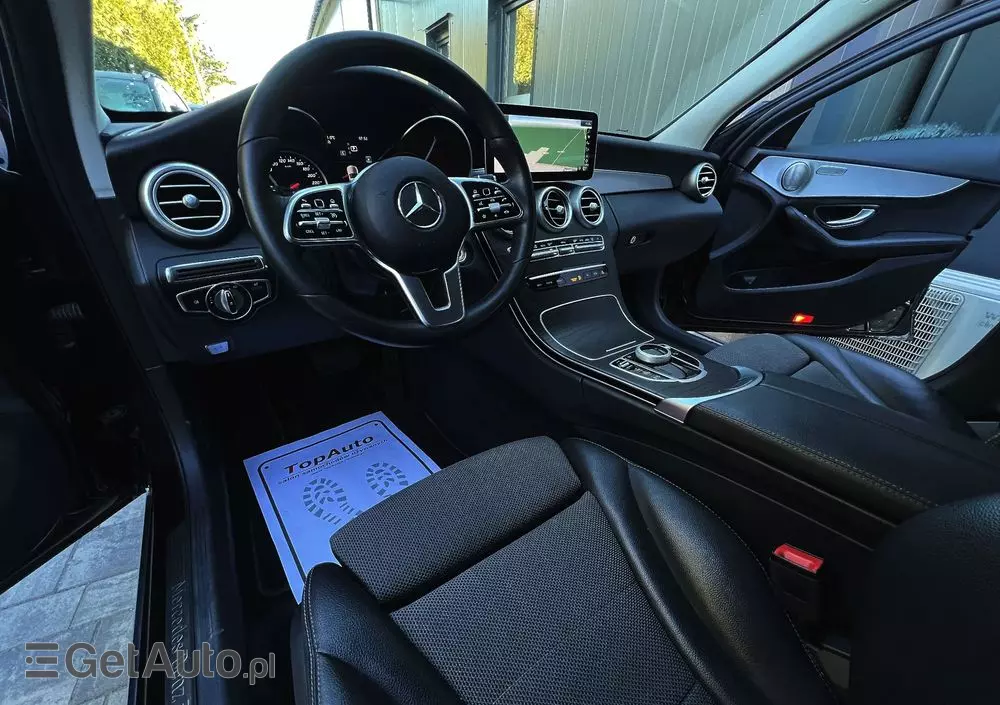 MERCEDES-BENZ Klasa C 220 d T 9G-TRONIC Exclusive