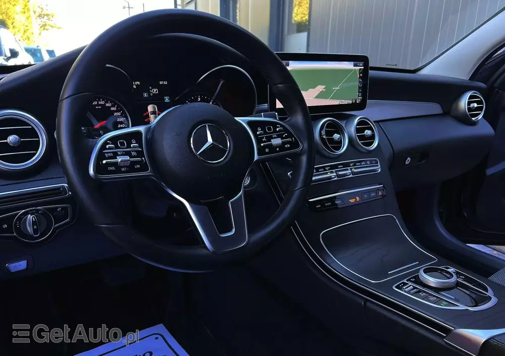 MERCEDES-BENZ Klasa C 220 d T 9G-TRONIC Exclusive