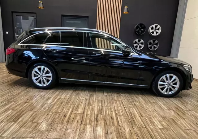 MERCEDES-BENZ Klasa C 220 d T 9G-TRONIC Exclusive