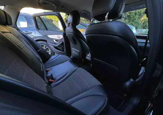 MERCEDES-BENZ Klasa C 220 d T 9G-TRONIC Exclusive