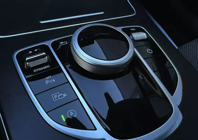 MERCEDES-BENZ Klasa C 220 d T 9G-TRONIC Exclusive