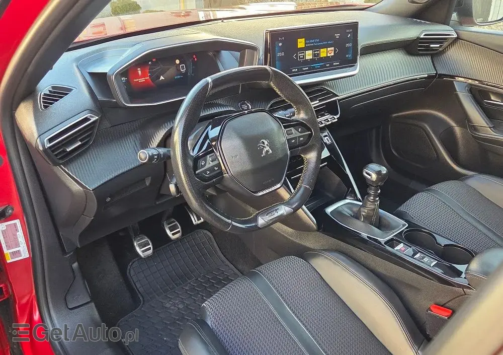 PEUGEOT 2008 PureTech 130 GT