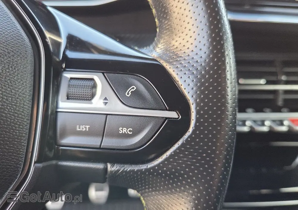 PEUGEOT 2008 PureTech 130 GT