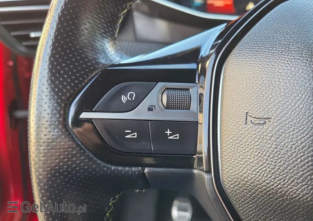 PEUGEOT 2008 PureTech 130 GT