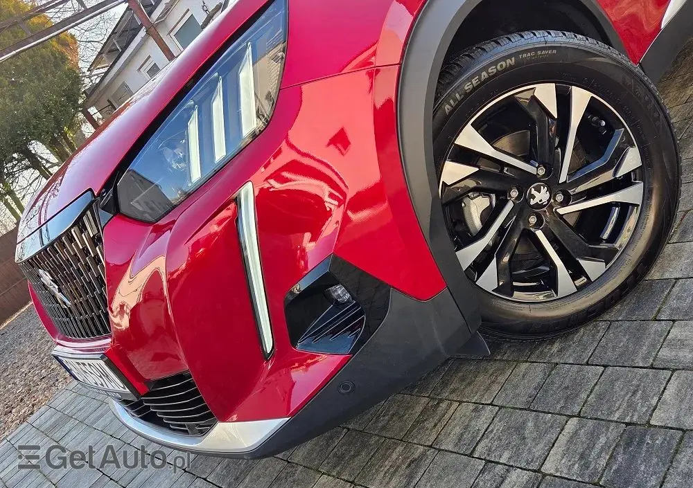 PEUGEOT 2008 PureTech 130 GT