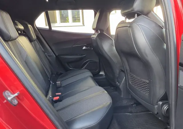 PEUGEOT 2008 PureTech 130 GT