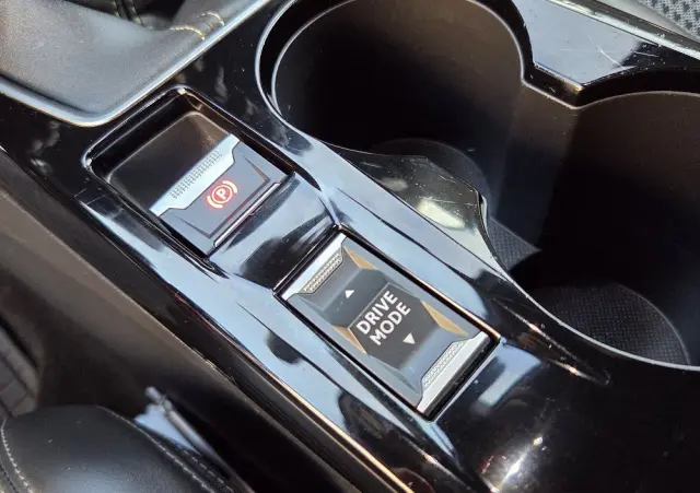 PEUGEOT 2008 PureTech 130 GT