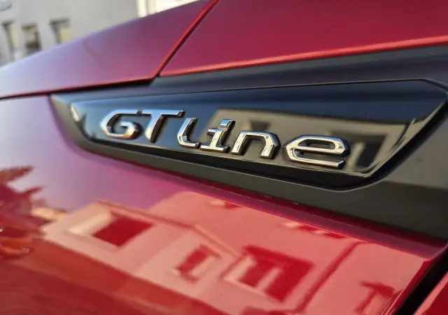 PEUGEOT 2008 PureTech 130 GT