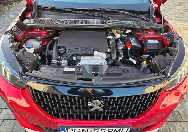 PEUGEOT 2008 PureTech 130 GT