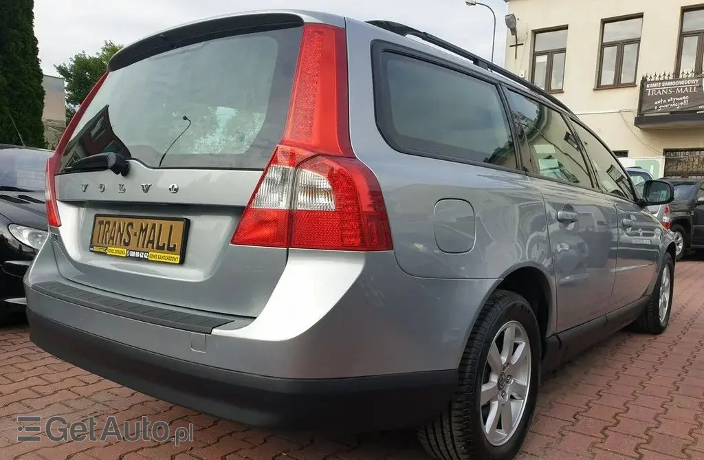 VOLVO V70 