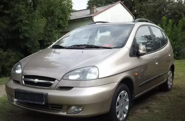 CHEVROLET Rezzo 