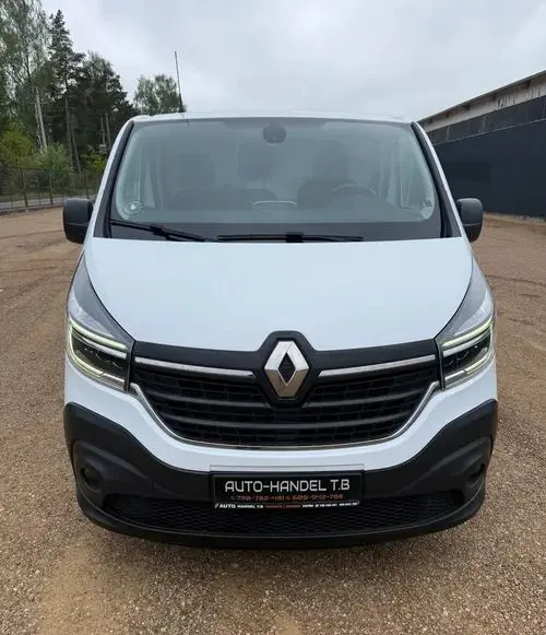 RENAULT Trafic 