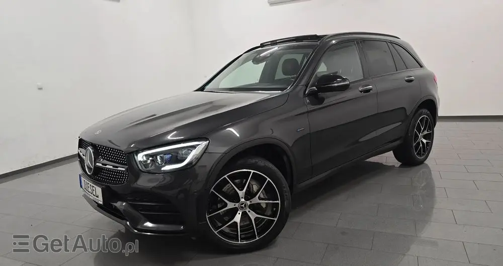 MERCEDES-BENZ GLC 300 de 4Matic 9G-TRONIC AMG Line Plus