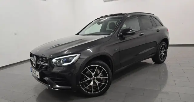 MERCEDES-BENZ GLC 300 de 4Matic 9G-TRONIC AMG Line Plus