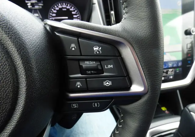 SUBARU Crosstrek 2.0i-S e-Boxer Platinum (EyeSight) Lineartronic
