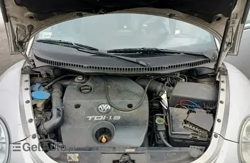 VOLKSWAGEN New Beetle 