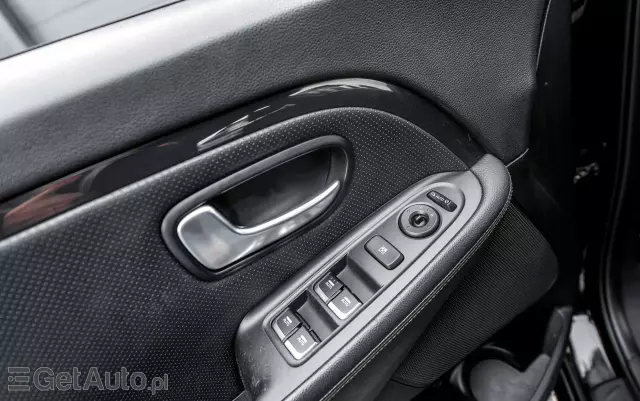 KIA Carens 1.7 CRDi Edition 7