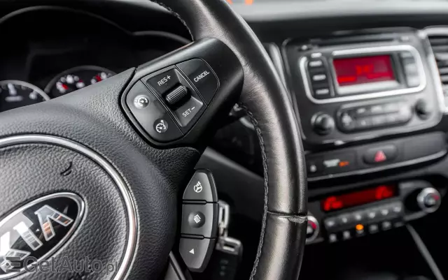 KIA Carens 1.7 CRDi Edition 7