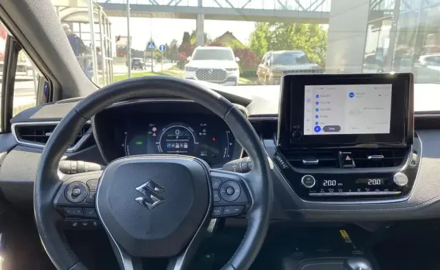 SUZUKI Swace 
