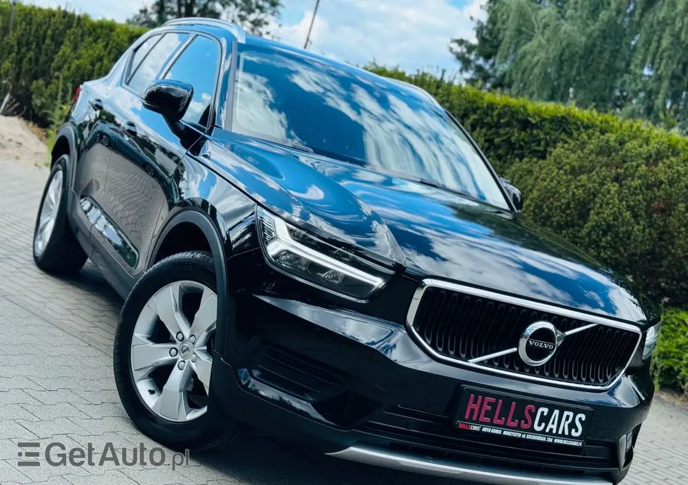 VOLVO XC 40 D3 Momentum Pro