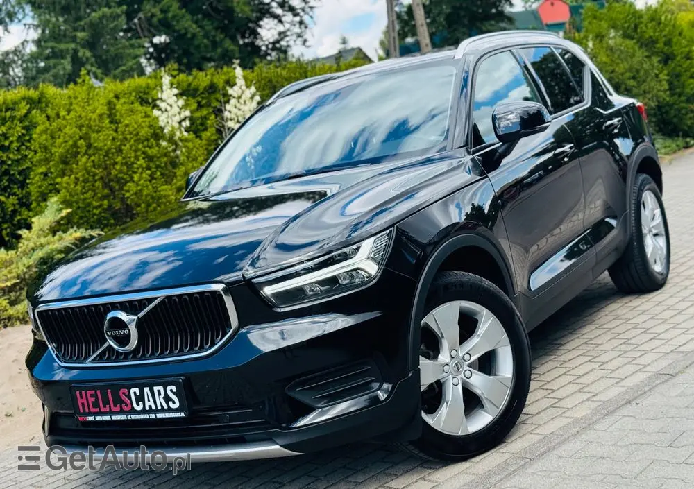 VOLVO XC 40 D3 Momentum Pro