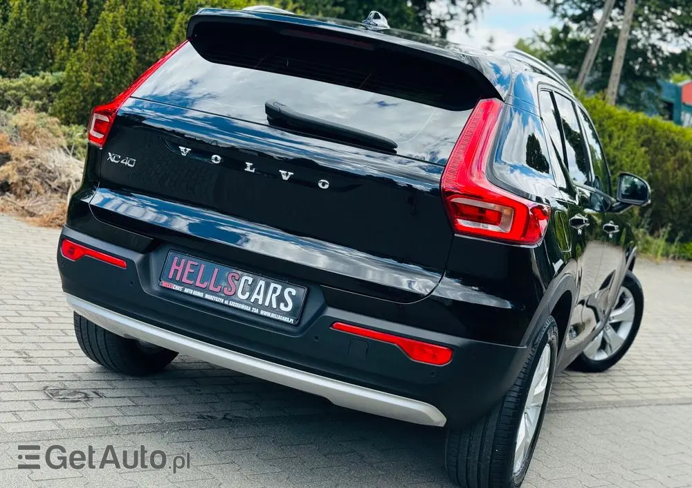 VOLVO XC 40 D3 Momentum Pro