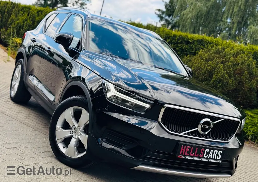 VOLVO XC 40 D3 Momentum Pro