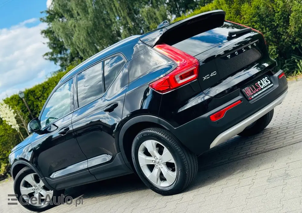 VOLVO XC 40 D3 Momentum Pro