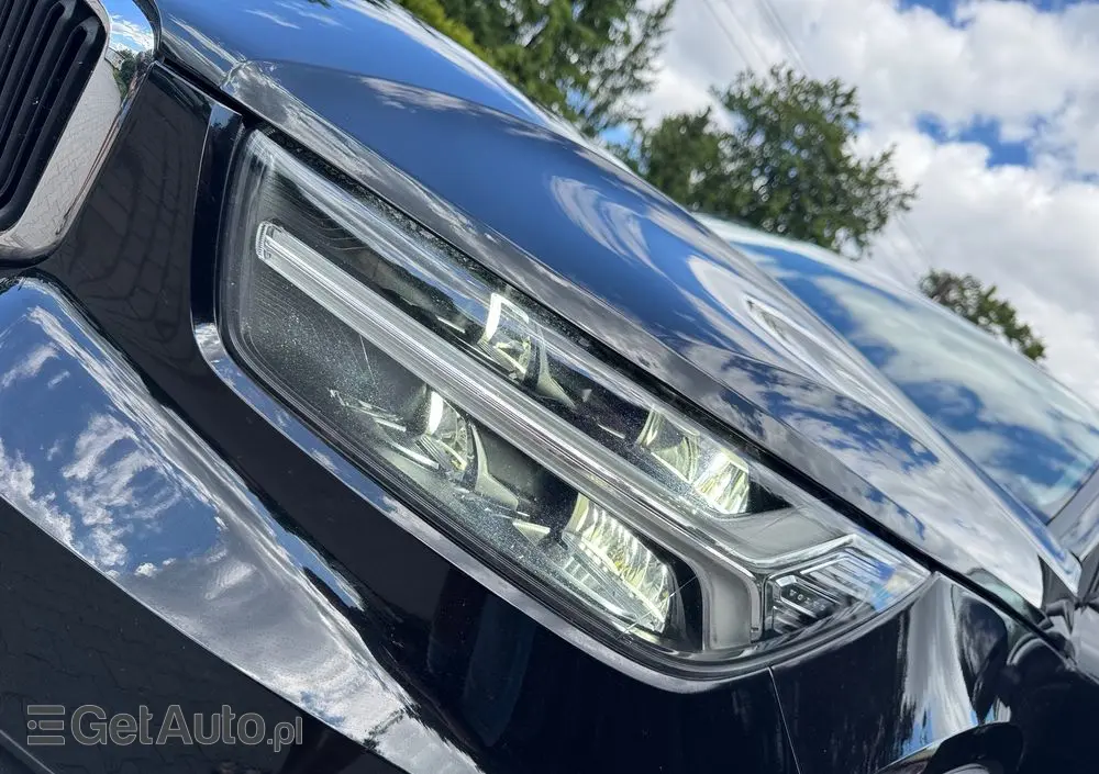 VOLVO XC 40 D3 Momentum Pro