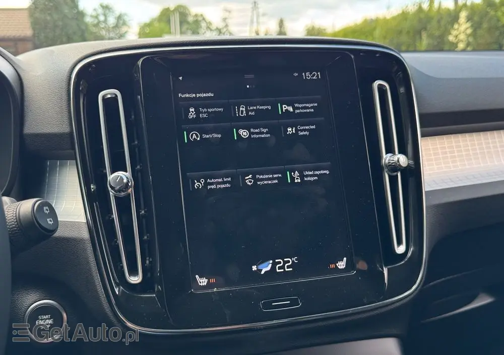 VOLVO XC 40 D3 Momentum Pro