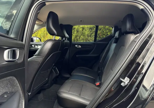 VOLVO XC 40 D3 Momentum Pro