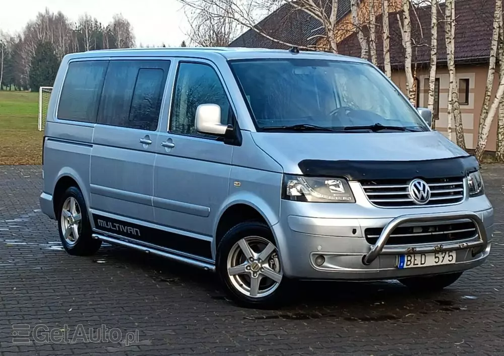 VOLKSWAGEN Multivan 