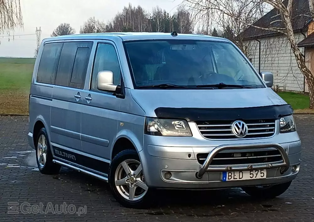 VOLKSWAGEN Multivan 