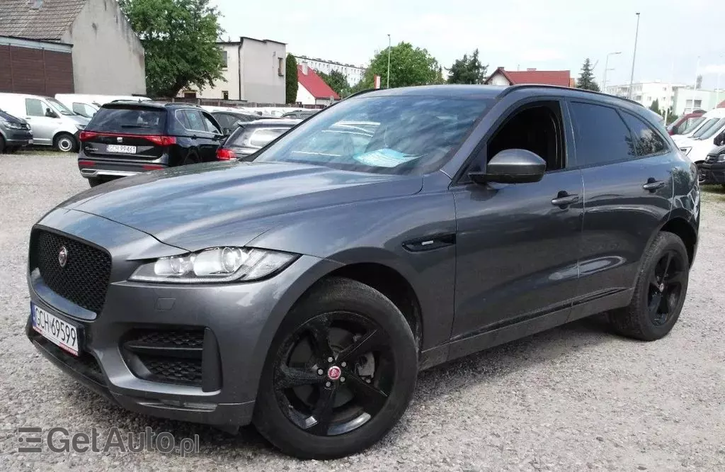 JAGUAR F-Pace 