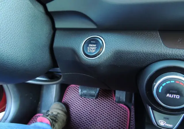 KIA Stonic 1.0 T-GDI L