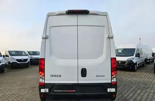 IVECO 35s16 