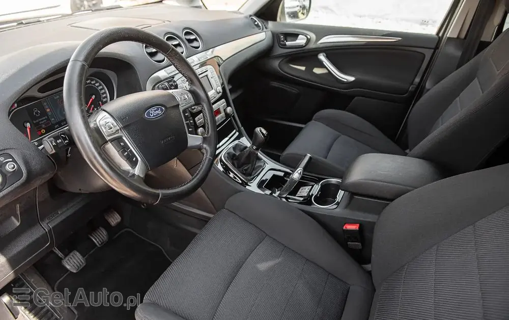 FORD S-Max 2.0 FF Titanium