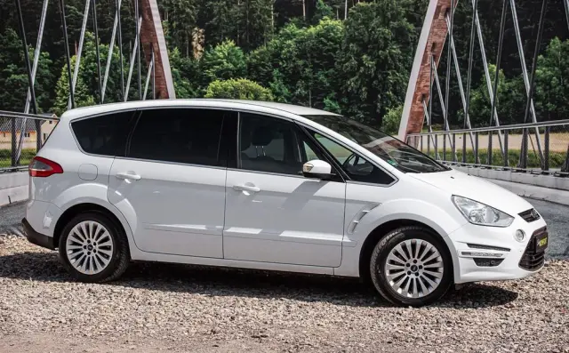 FORD S-Max 2.0 FF Titanium