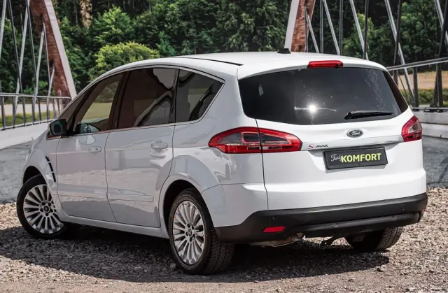 FORD S-Max 2.0 FF Titanium