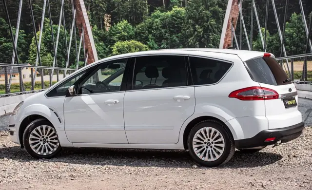 FORD S-Max 2.0 FF Titanium
