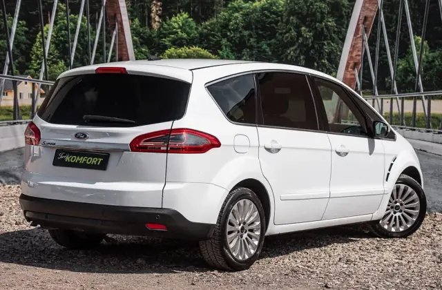 FORD S-Max 2.0 FF Titanium