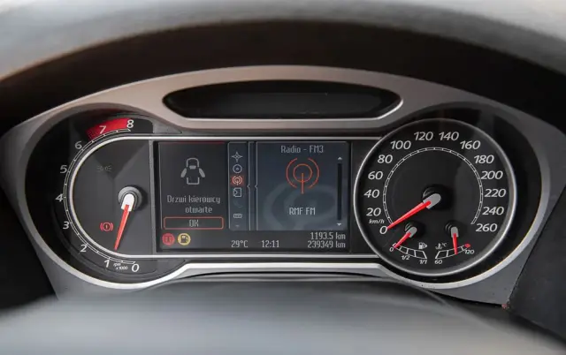 FORD S-Max 2.0 FF Titanium