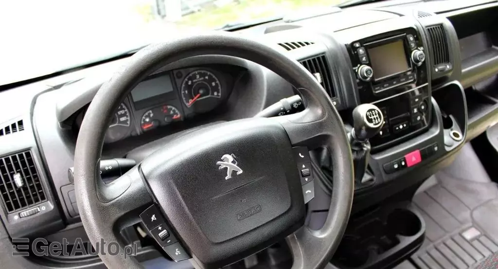 PEUGEOT Boxer 