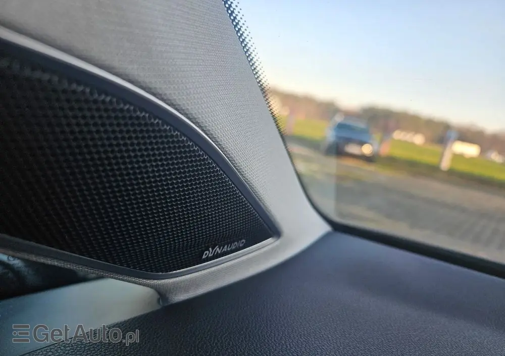 VOLKSWAGEN Golf 1.4 TSI BlueMotion Technology DSG Cup