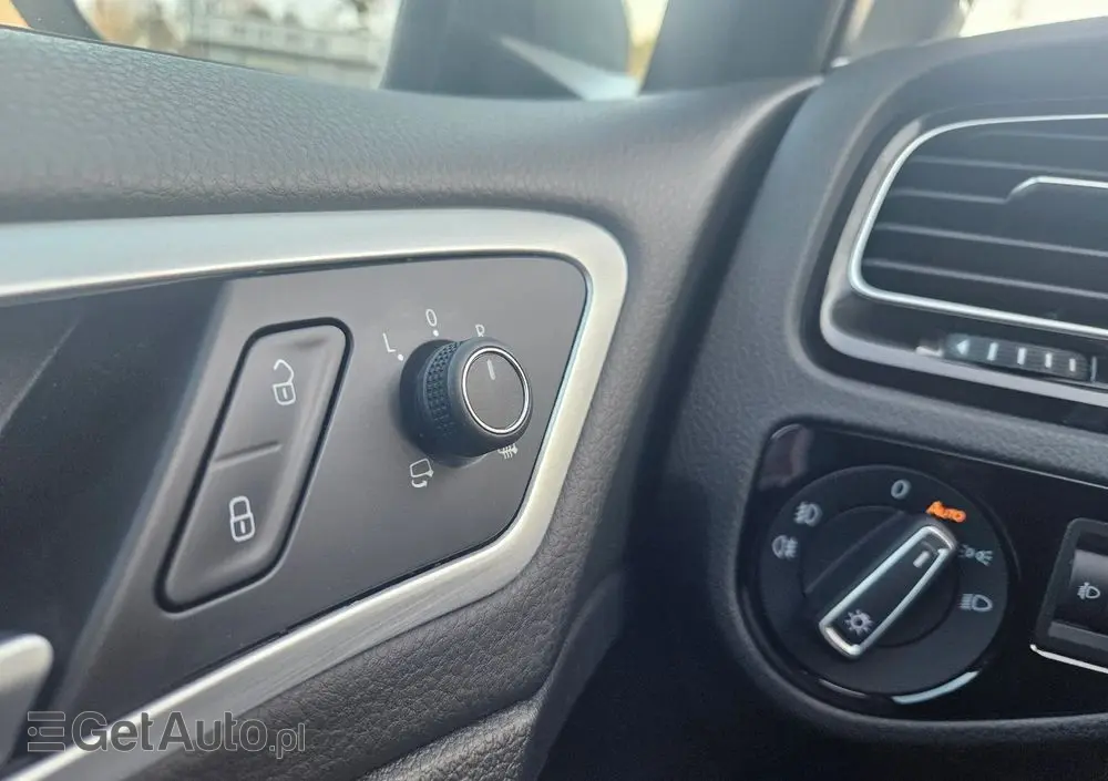 VOLKSWAGEN Golf 1.4 TSI BlueMotion Technology DSG Cup