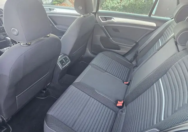 VOLKSWAGEN Golf 1.4 TSI BlueMotion Technology DSG Cup