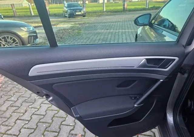 VOLKSWAGEN Golf 1.4 TSI BlueMotion Technology DSG Cup