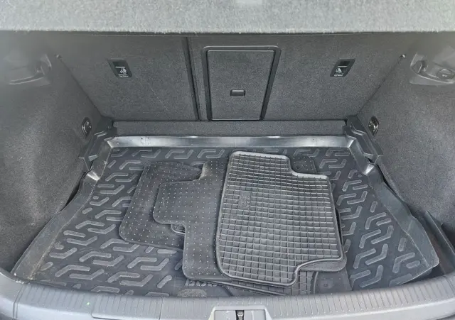 VOLKSWAGEN Golf 1.4 TSI BlueMotion Technology DSG Cup