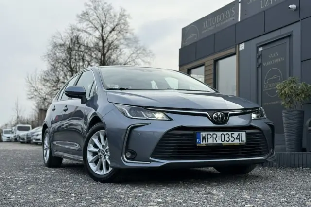 TOYOTA Corolla 1.5 Style